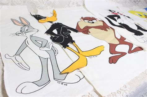 YOU CHOOSE Large Looney Iron On Set Of 6 WB 1994 Bugs Bunny Daffy