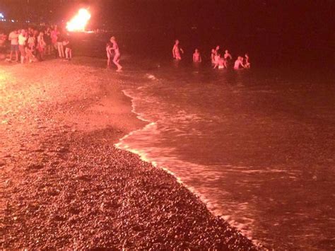 Fal Di San Pietro A Finale Ligure La Grande Festa Sulla Spiaggia Dei