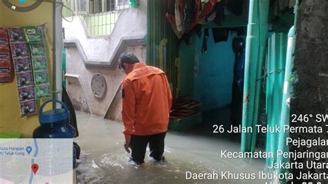 Sejumlah Ruas Jalan Dan Rt Di Jakarta Dilaporkan Masih Terendam Banjir