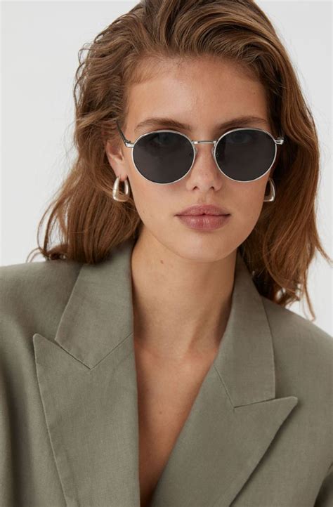 Throw Some Shade These Are The Coolest Sunglasses To Wear Now The