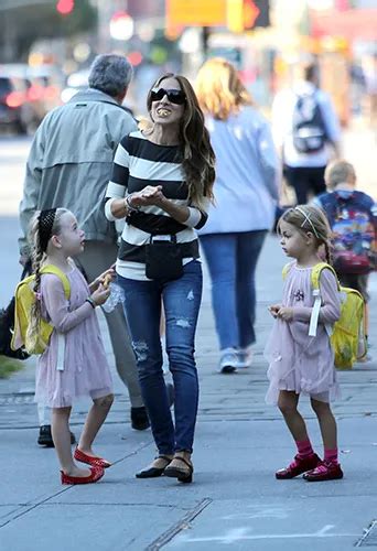 Photos Sarah Jessica Parker Maman Poule Trop Cool Avec Ses Jumelles