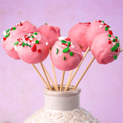 26 Of The Best Cake Pop Recipes To Satisfy Your Sweet Tooth