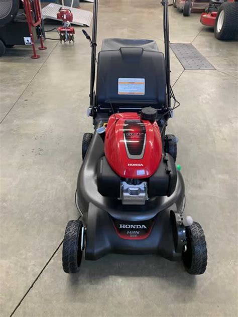 Honda HRN Walk Behind Self Propelled Lawn Mower With Twin Blade System