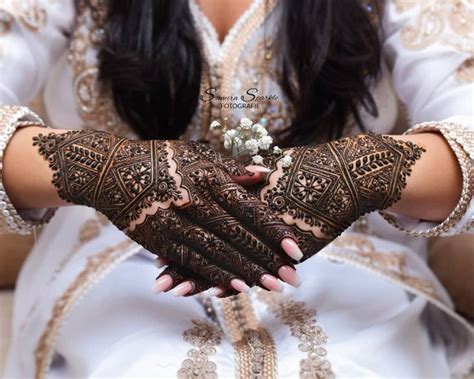 Pin Van Juveria Khan Op Henna Henna Patronen Henna Handen Bruiloft