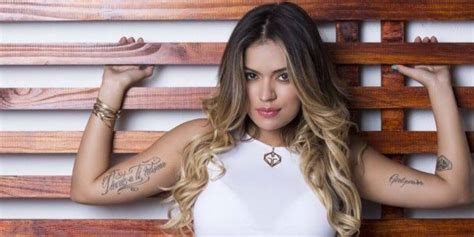 Foto Karol G Causa Furor En Las Redes Sociales Con Picante Y