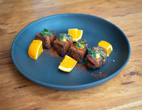 Sevilla Guarrito Panceta De Cerdo A Baja Temperatura Adobada Y Frita