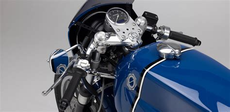 Custom Moto Guzzi Le Mans III Cafe Racer Is Stunning And Filled With