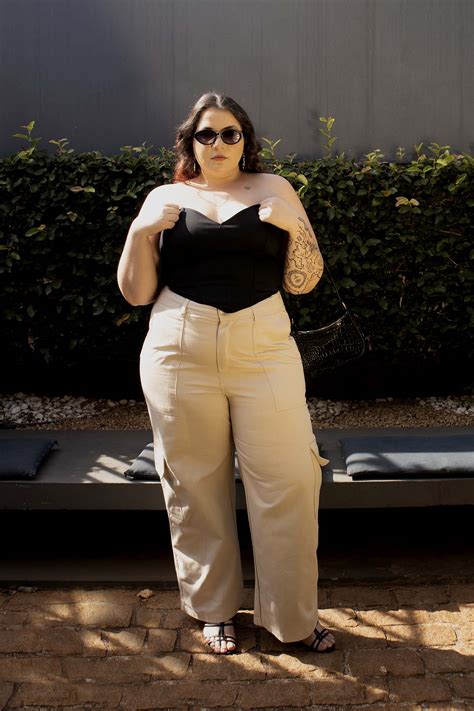 Calça Cargo Feminina de Sarja Plus Size Modaliss