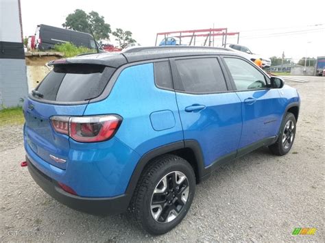 2018 Laser Blue Pearl Jeep Compass Trailhawk 4x4 #122212325 Photo #5 | GTCarLot.com - Car Color ...