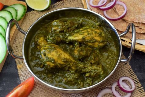 Palak Chicken Curry Spinach Chicken Curry Chicken Saag Recipe