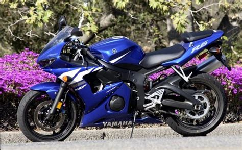 Review Of Yamaha Yzf R6 2003 Pictures Live Photos And Description Yamaha Yzf R6 2003 Lovers Of