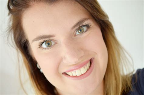 Catrice Nude Illusion Foundation ByAranka Nl