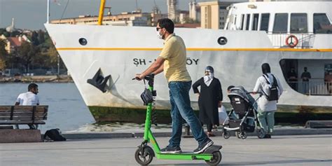 İstanbul da elektrikli scooter lara yeni düzenleme Yeni Akit