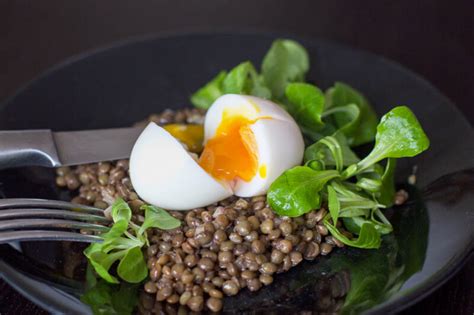 Salade de lentilles et œufs mollets au Thermomix Yummix