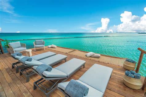 Mexicos Only Overwater Bungalows Resort Debuts Epic Presidential Suite