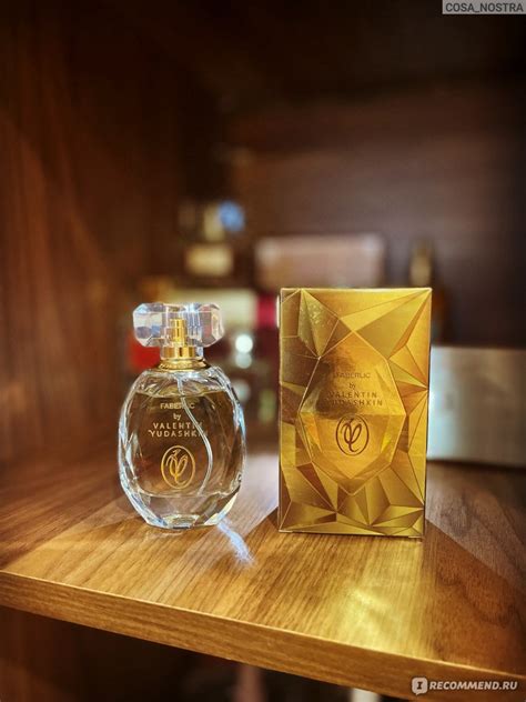 Faberlic by Valentin Yudashkin Gold - «Пудовая прелесть в стиле ретро ...