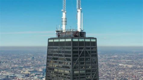 2 Chicago Buildings Ranked In The Best For Views In The Country