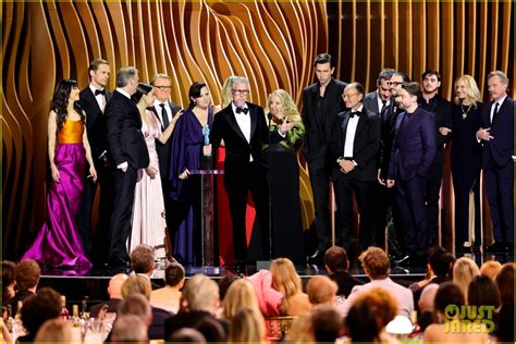 'Breaking Bad' Cast Reunites at SAG Awards 2024, 10 Years After Winning ...