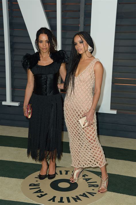 11 Celebrities And Their Super Hot Moms Fame10