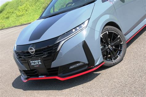 日産オーラ ニスモAURA NISMO tuned e POWER 4WD試乗記評価 絶賛 まるで後輪駆動のような楽しい走行性能