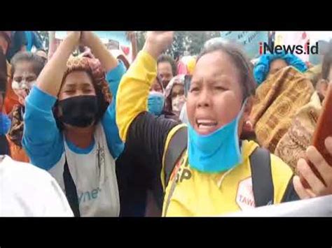 Ibu Ibu Unjuk Rasa Di Kantor Bupati Asahan Menangis Rumah Terendam