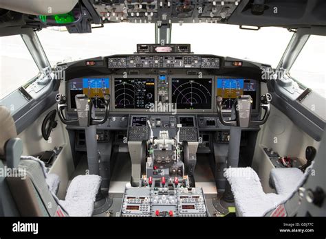 B737 max 10 cockpit - sheryconnection