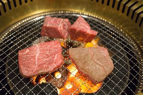 La Comida Coreana Asó La Carne Parrilla Del Bbq En El Estilo De Corea