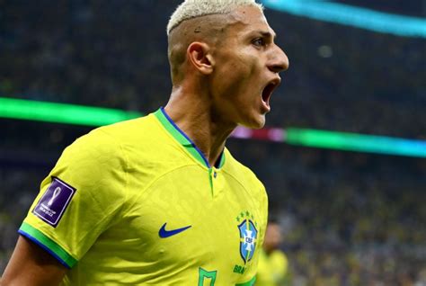 Conheça Richarlison Autor Dos Dois Gols Brasileiros Na Estreia Da Copa