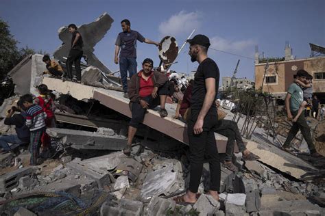 Palestinian Militants Fire More Rockets As Israeli Airstrikes Hit Gaza