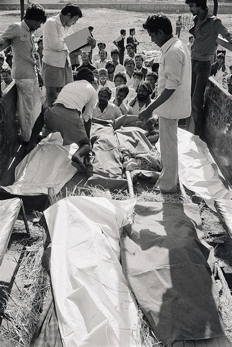 Bhopal Gas Tragedy 15 Shocking Photos From 1984 India Today