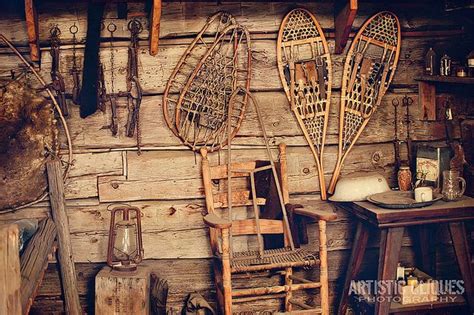 Inside A Trapper Cabin 15365 Trappers Cabin Rustic Cabin Decor