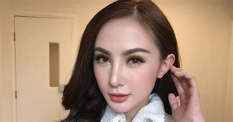 Sát Tết hot girl Kelly lại dính nghi án phẫu thuật