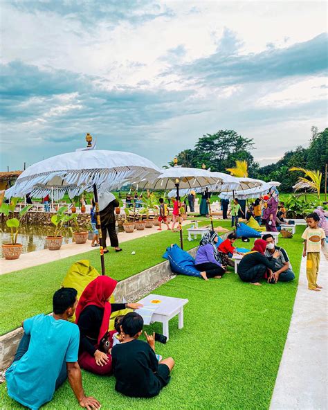 ANGKRINGAN Tepi Sawah Setu Bekasi Harga Menu Daya Tarik