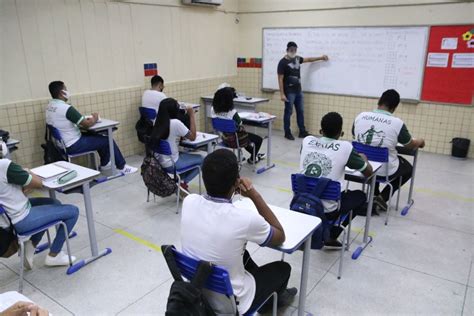 Estado confirma para 21 de outubro volta às aulas presenciais para