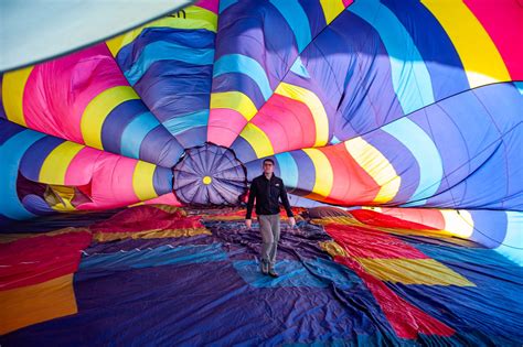 How Does A Hot Air Balloon Flight Work Step By Step Guide Wickers