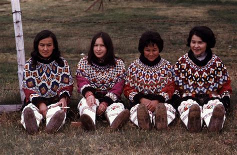 Greenland Traditional Clothes | Greenland | | Свитер, Ирландские ...