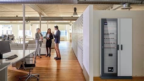 System pro M compact® InSite for scalable energy and asset management ...