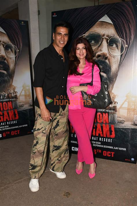 Photos Akshay Kumar And Twinkle Khanna Snapped Promoting Mission