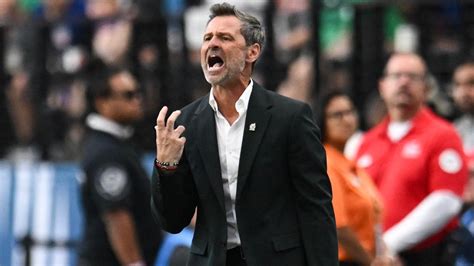 La Federación Mexicana de Fútbol despide a Diego Cocca como entrenador