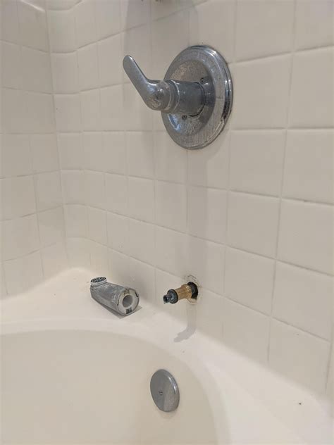 In need of some help - leaky bath tub faucet repair advice : Plumbing