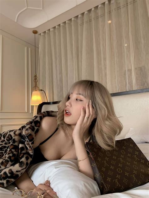 Điêu đứng trước vẻ đẹp gợi cảm của 6 hot girl TikTok Báo Dân trí