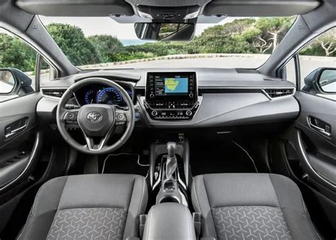 2020 Toyota Corolla Hatchback Hybrid Specs, Features, Price - FindTrueCar.Com