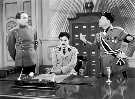 Фото: Великий диктатор / Кадр из фильма «Великий диктатор» (1940) #2531196
