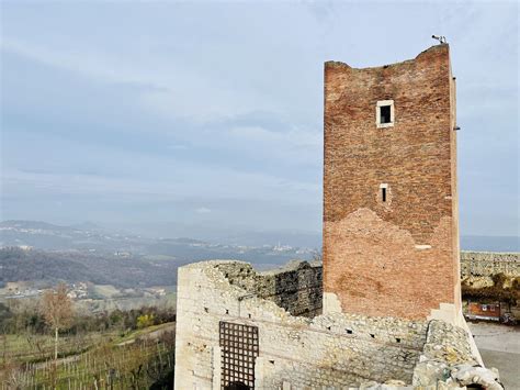 Escursione Ad Anello Ai Castelli Di Giulietta E Romeo Passi Sospesi