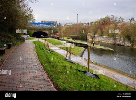 Digbeth Branch Canal At University Locks Digbeth Birmingham With