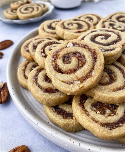 Date Pinwheel Cookies Live To Sweet Recipe Pinwheel Cookies