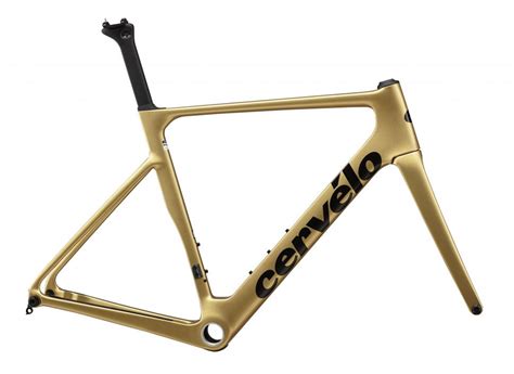 Cervelo resurrects the Soloist as lovechild of the R5 and S5, balancing ...