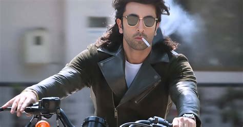 Animal Movie Review: Ranbir Kapoor Show ! - StreamingDue.Com