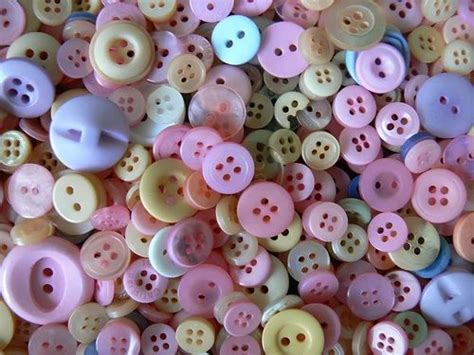 Round Dyed Plastic Button For Garments Packaging Type Packet At Rs