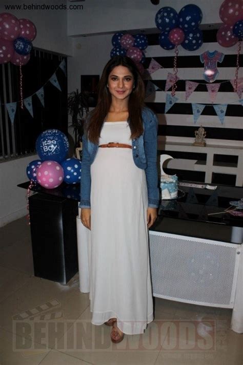 Jennifer Winget Aka Jenniferwingett Photos Stills Images